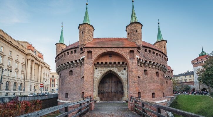 Trenle Masalsı Polonya Rotası: Başkentten Zirvelere Unutulmaz 6 Gün